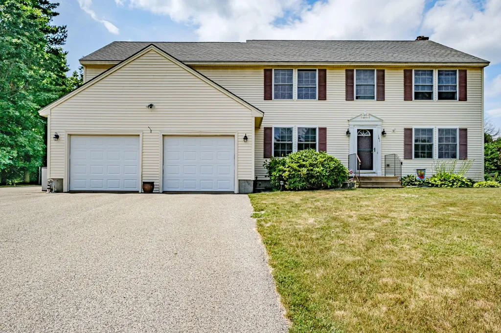 141 Hawthorne Lane Westbrook ME 04092