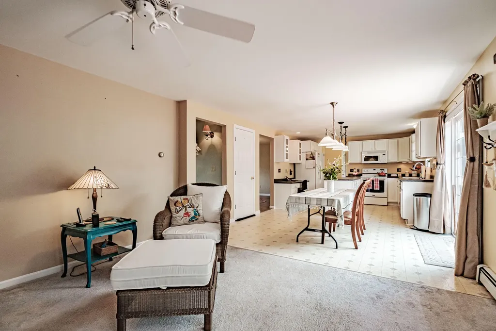 141 Hawthorne Lane Westbrook ME 04092