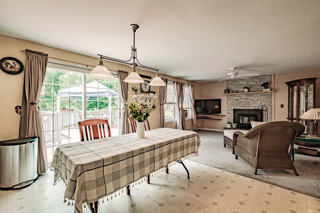 141 Hawthorne Lane Westbrook ME 04092