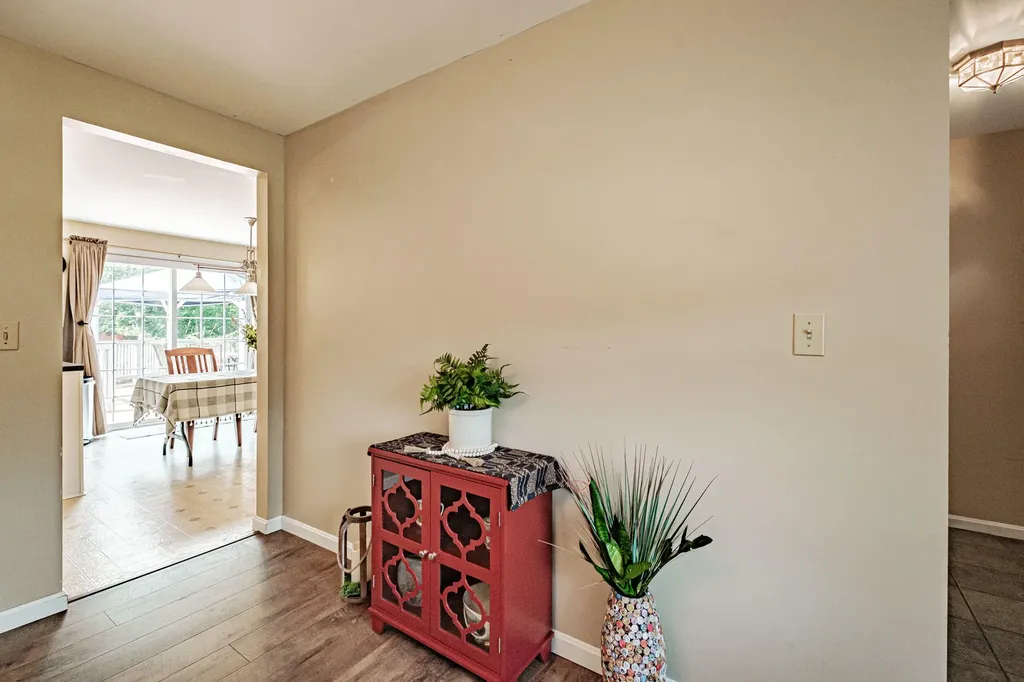 141 Hawthorne Lane Westbrook ME 04092