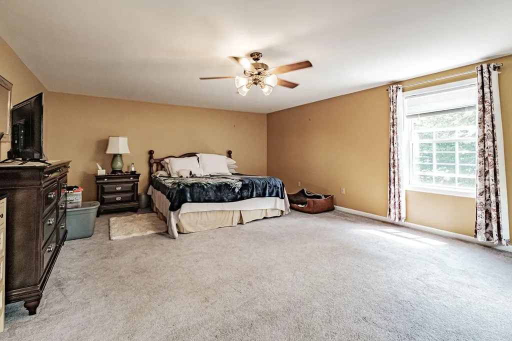 141 Hawthorne Lane Westbrook ME 04092