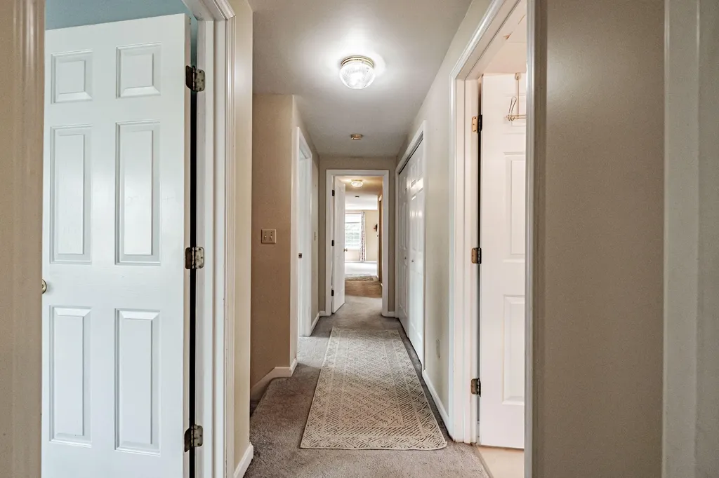 141 Hawthorne Lane Westbrook ME 04092