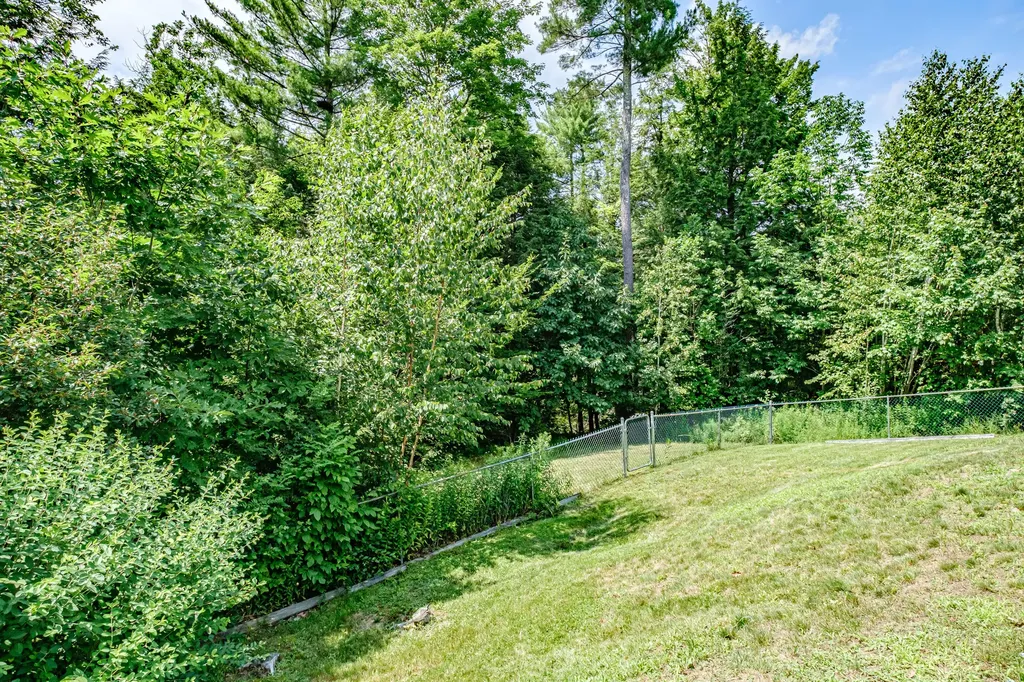 141 Hawthorne Lane Westbrook ME 04092