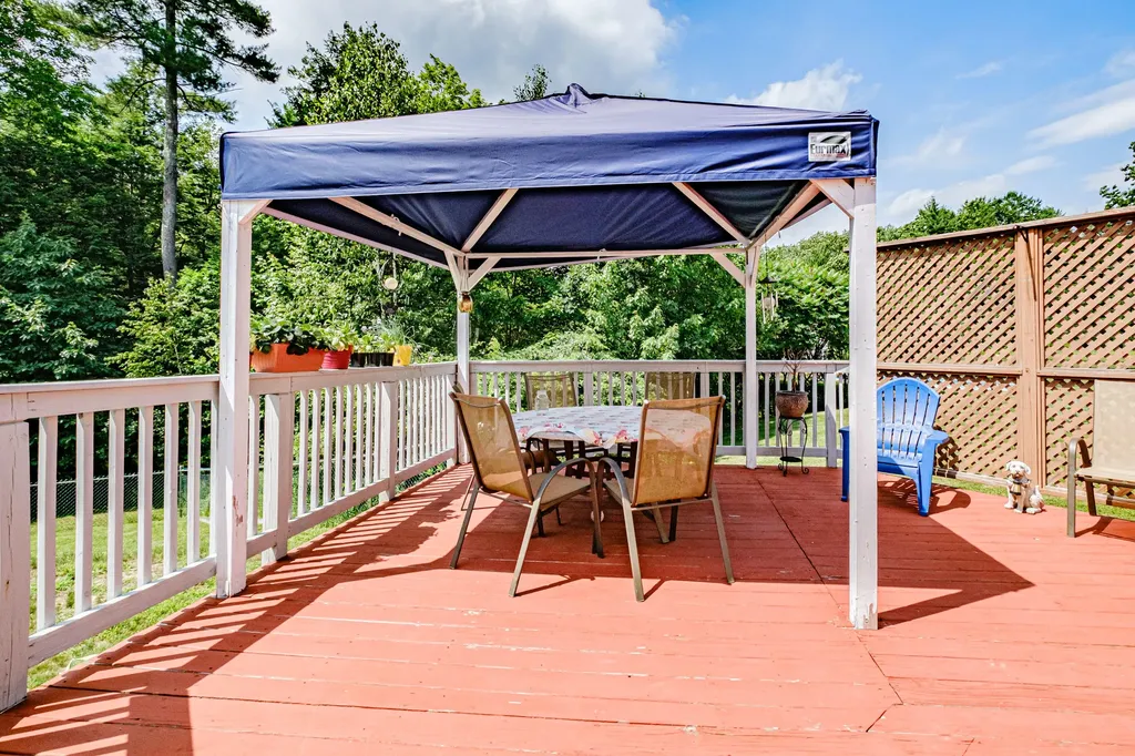 141 Hawthorne Lane Westbrook ME 04092