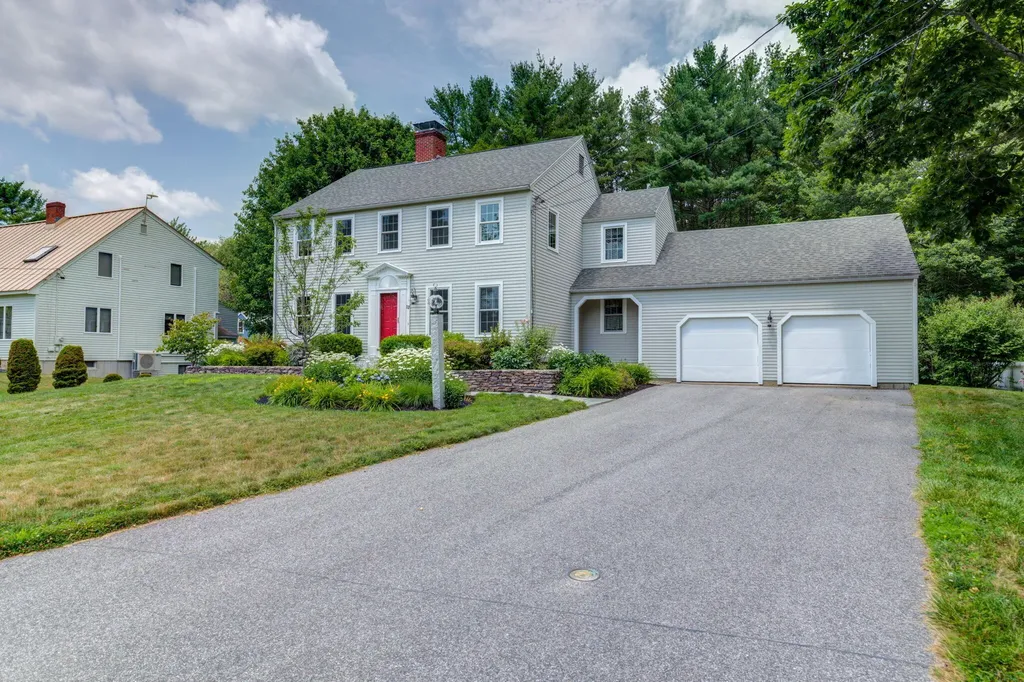 17 Minuteman Drive Scarborough ME 04074