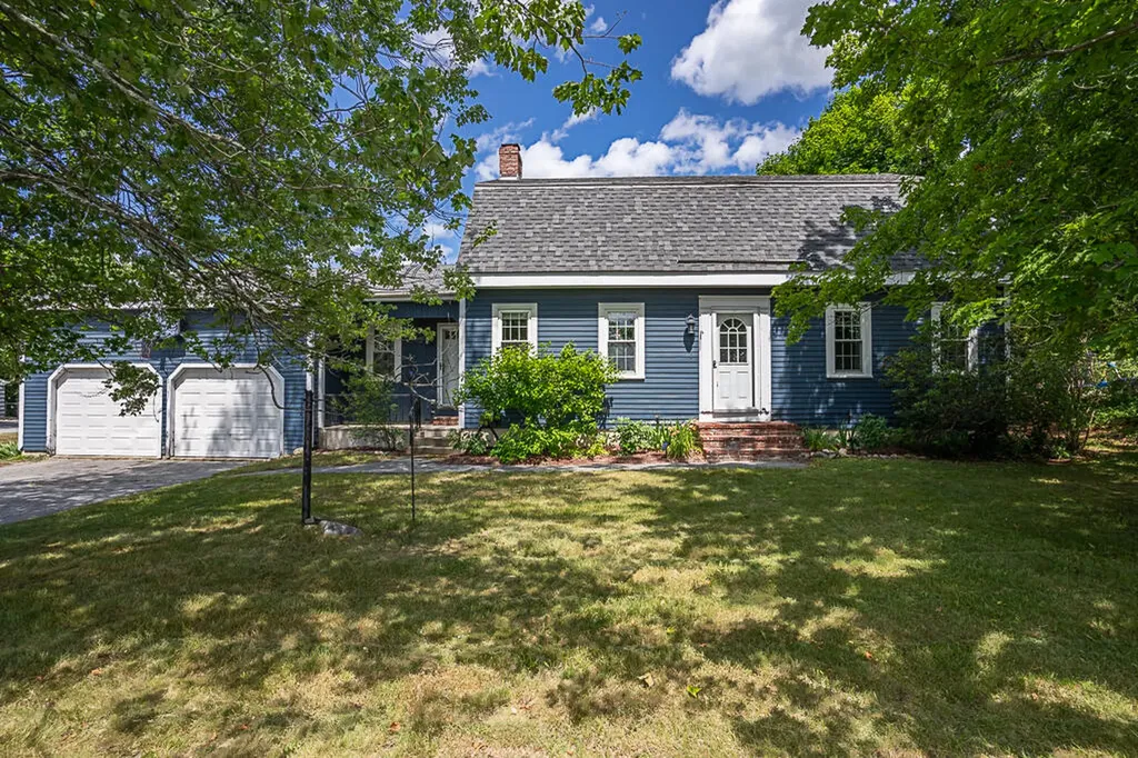 70 Shaker Road Gray ME 04039