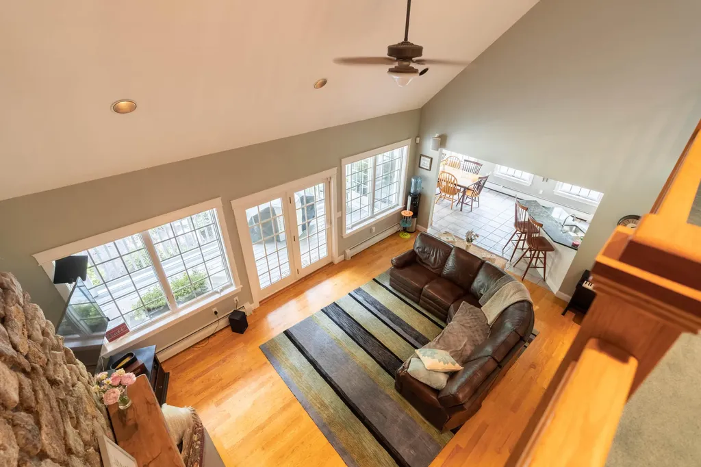78 Cape Road Raymond ME 04071