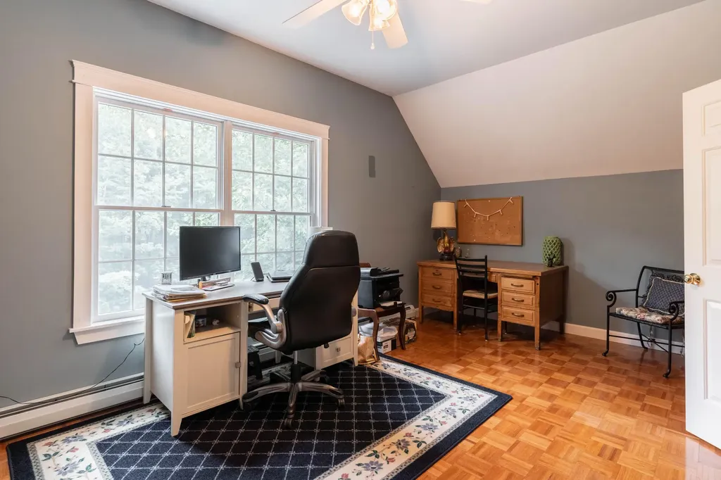 78 Cape Road Raymond ME 04071