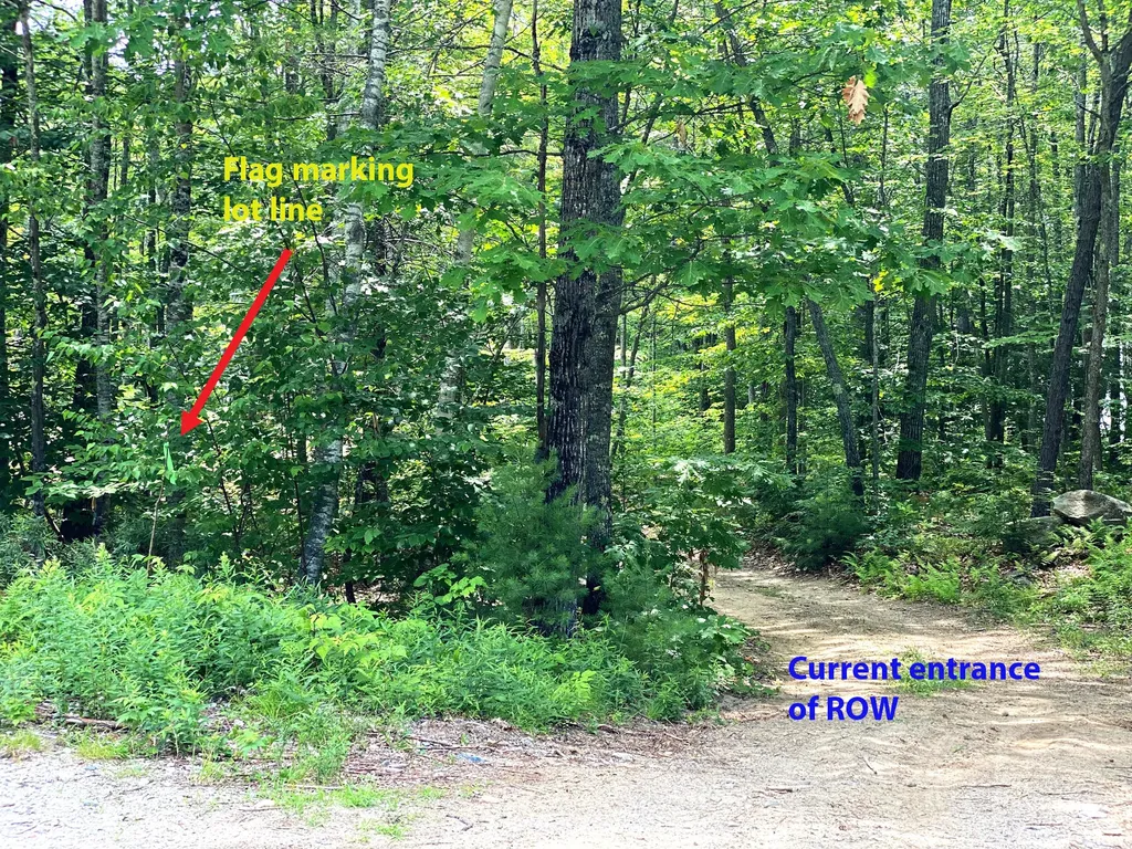 78 Cape Road Raymond ME 04071