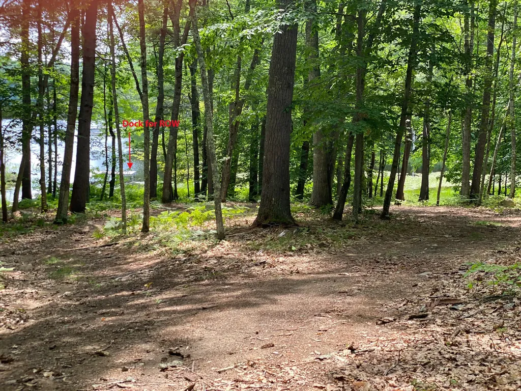78 Cape Road Raymond ME 04071