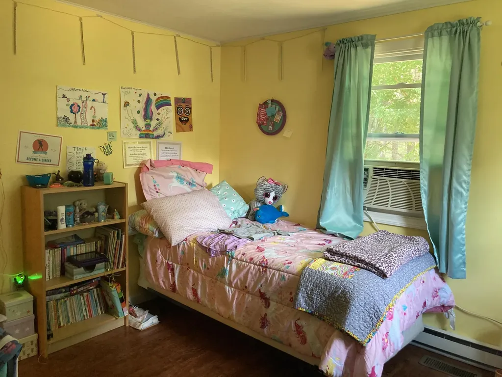 129 Gilbert Avenue Farmington ME 04938