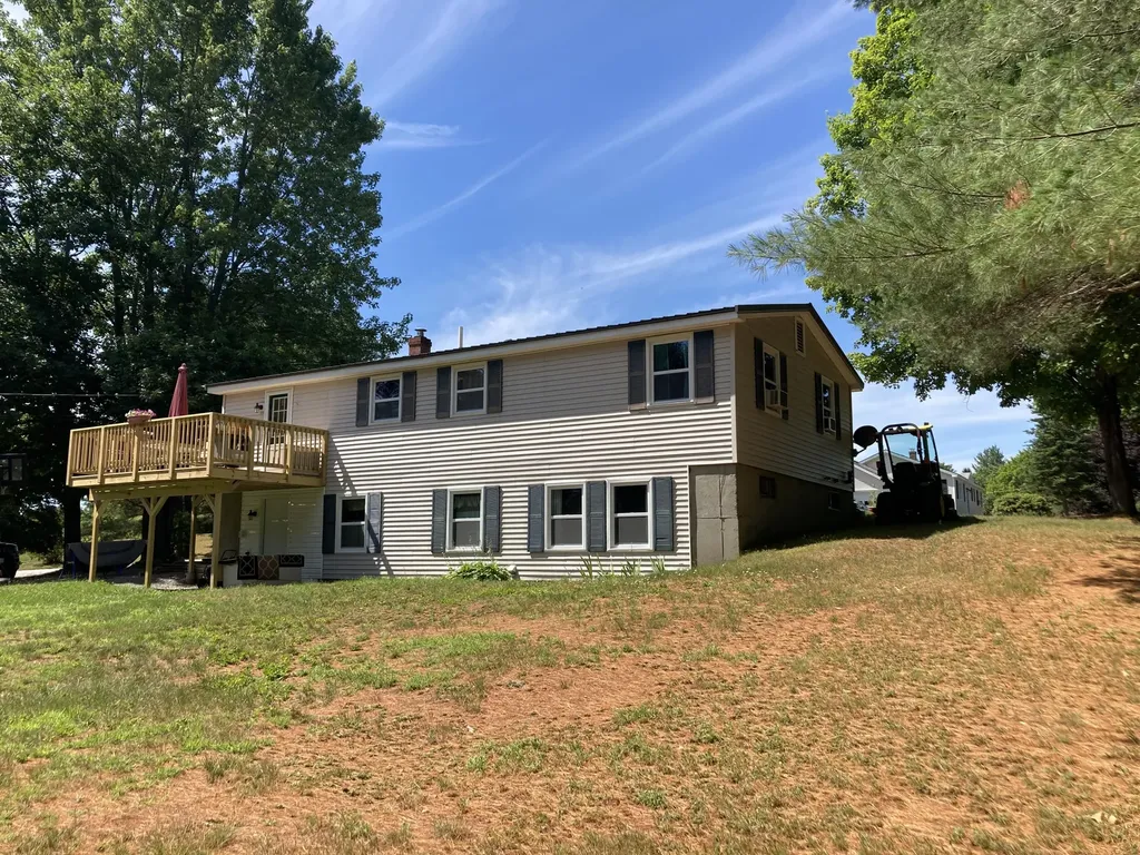 129 Gilbert Avenue Farmington ME 04938