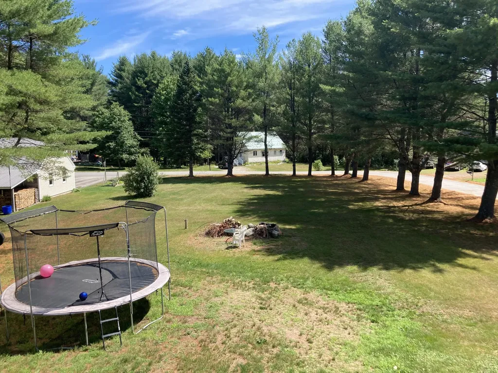 129 Gilbert Avenue Farmington ME 04938