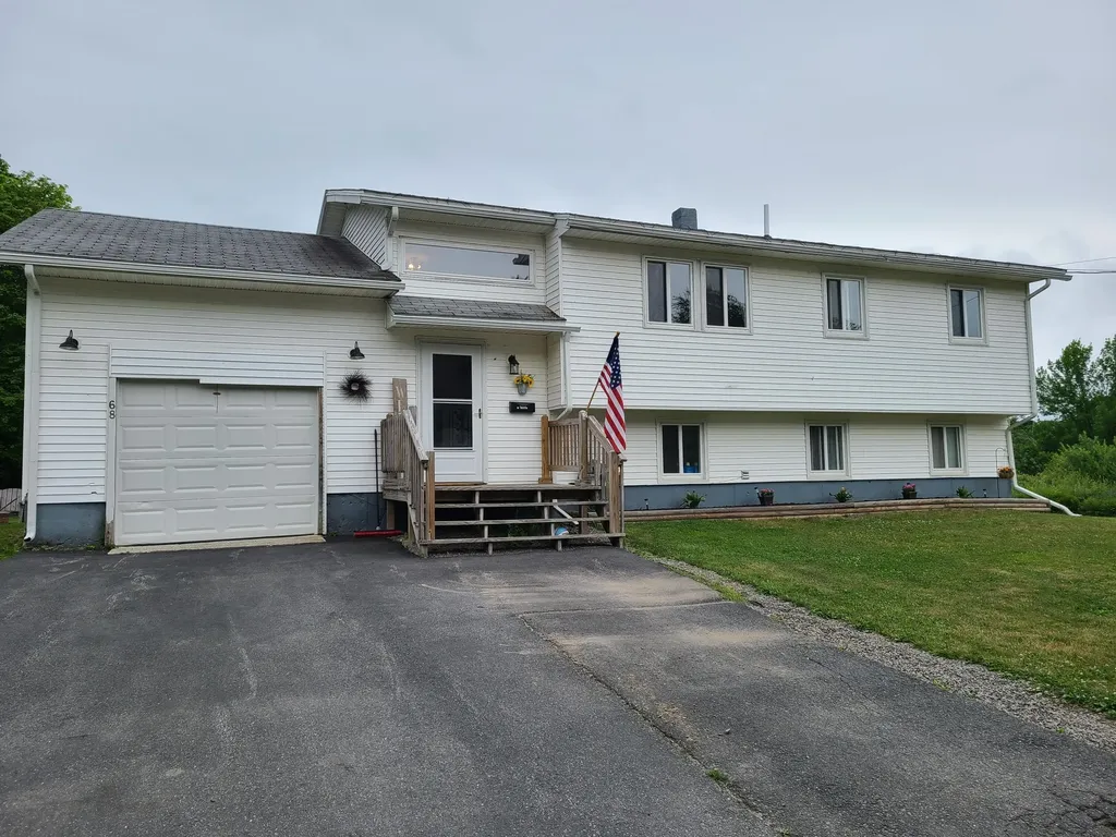 68 Spring Street Calais ME 04619