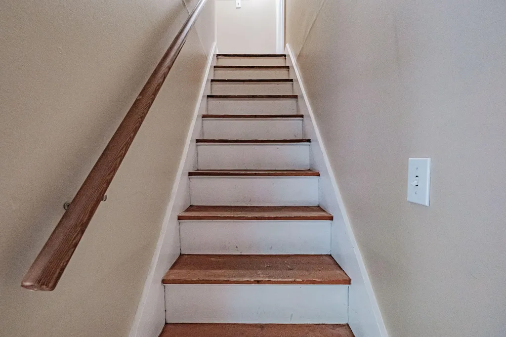 73 Middle Road Falmouth ME 04105