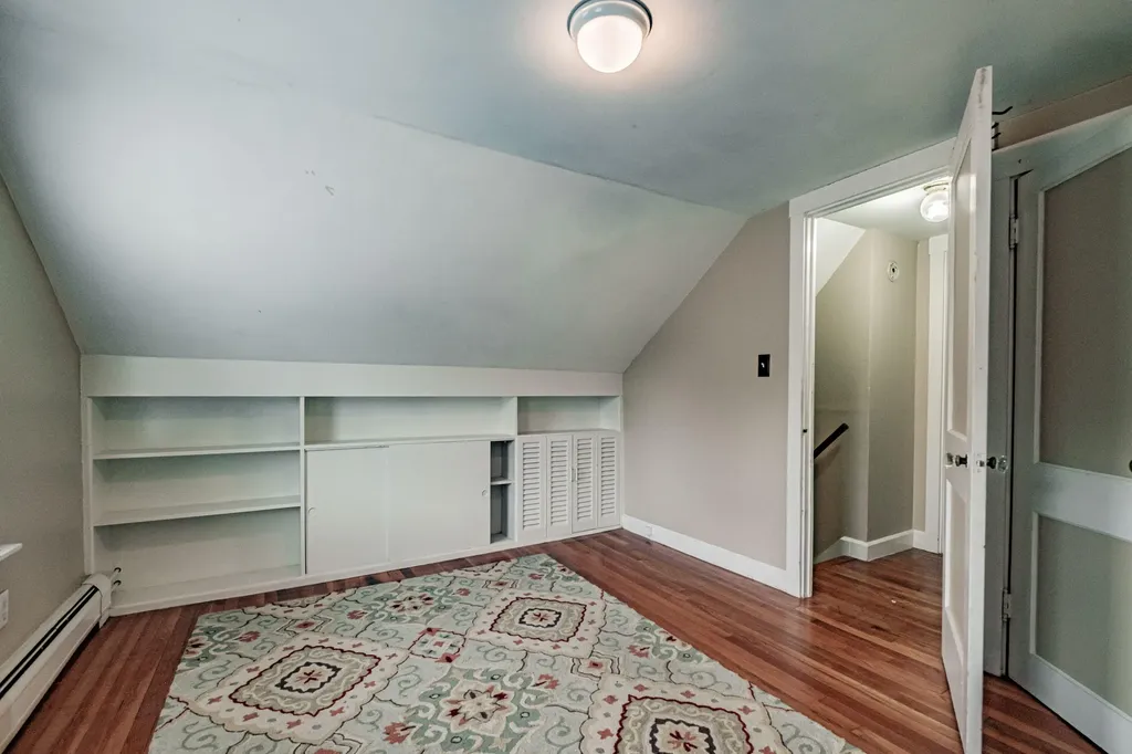 73 Middle Road Falmouth ME 04105