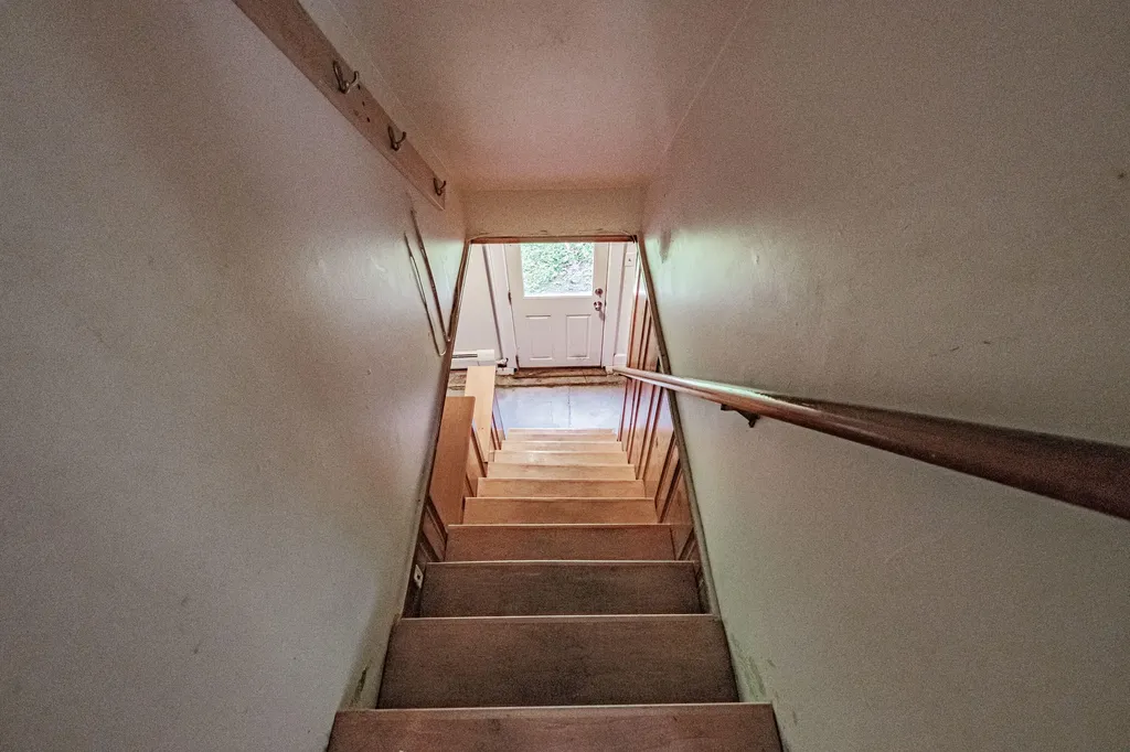 73 Middle Road Falmouth ME 04105