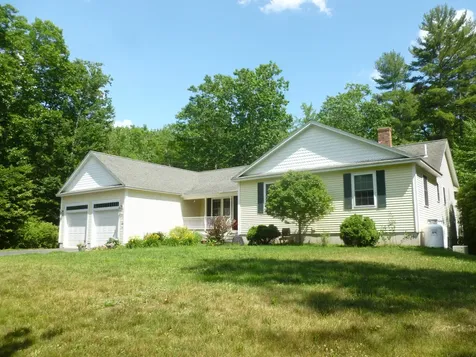 21 Cardinal Circle Standish ME 04084