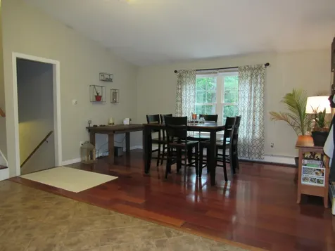 20 Swans Road Raymond ME 04071