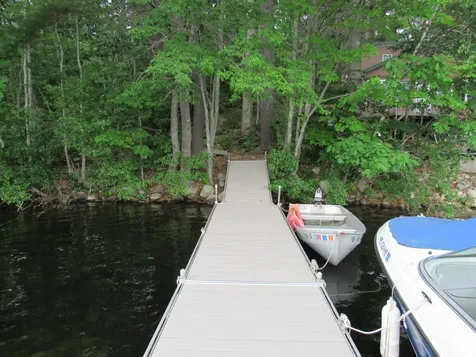 20 Swans Road Raymond ME 04071