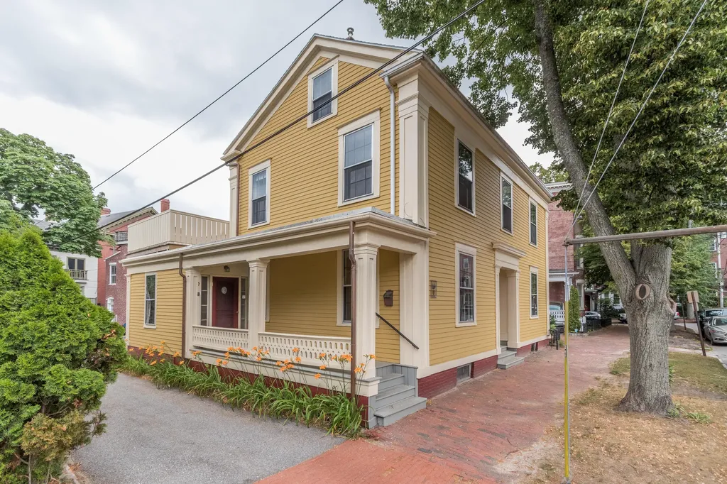 136 Pleasant Street Portland ME 04101
