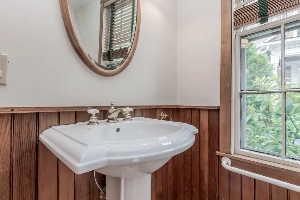 136 Pleasant Street Portland ME 04101