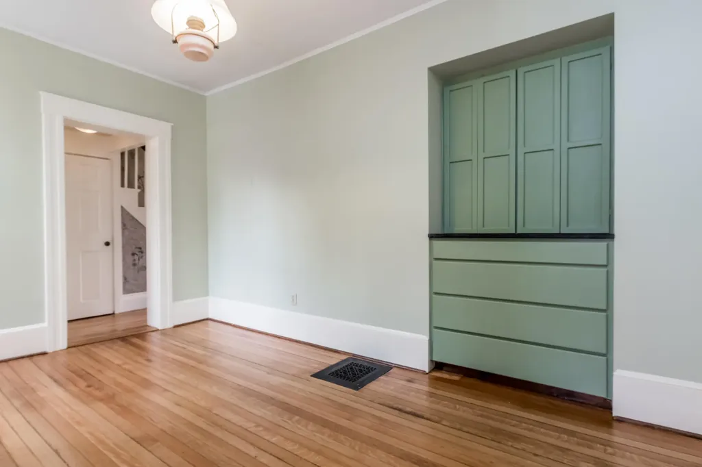 136 Pleasant Street Portland ME 04101