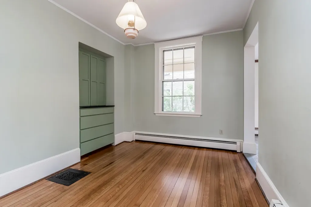 136 Pleasant Street Portland ME 04101