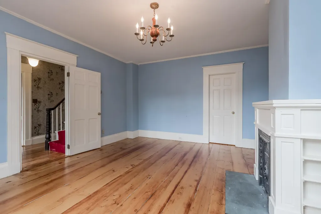 136 Pleasant Street Portland ME 04101