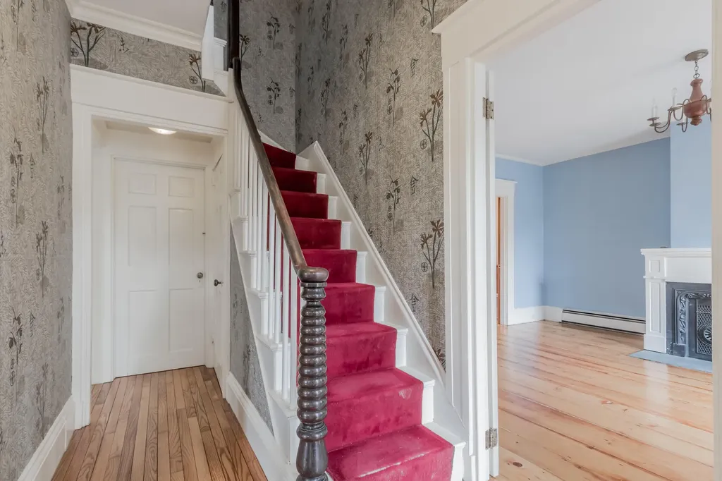 136 Pleasant Street Portland ME 04101