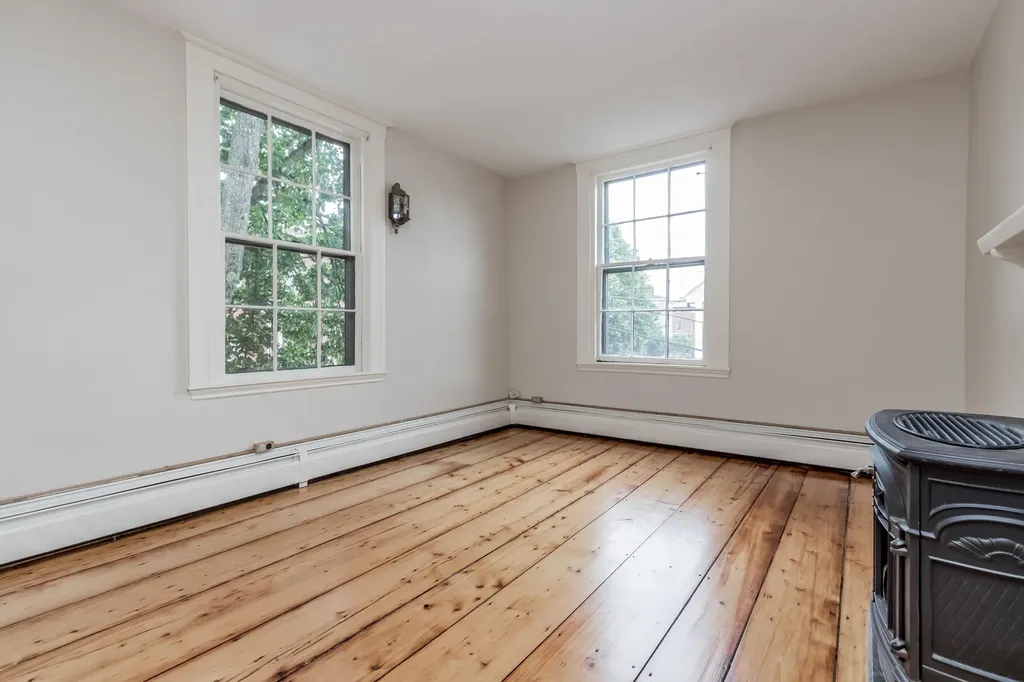 136 Pleasant Street Portland ME 04101
