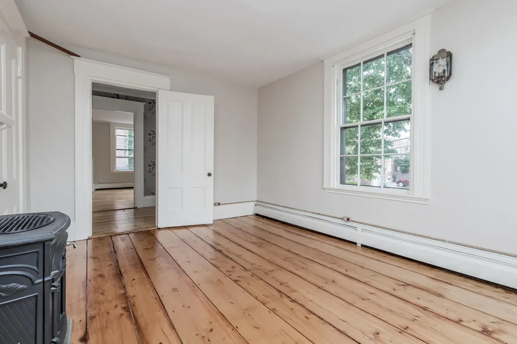 136 Pleasant Street Portland ME 04101