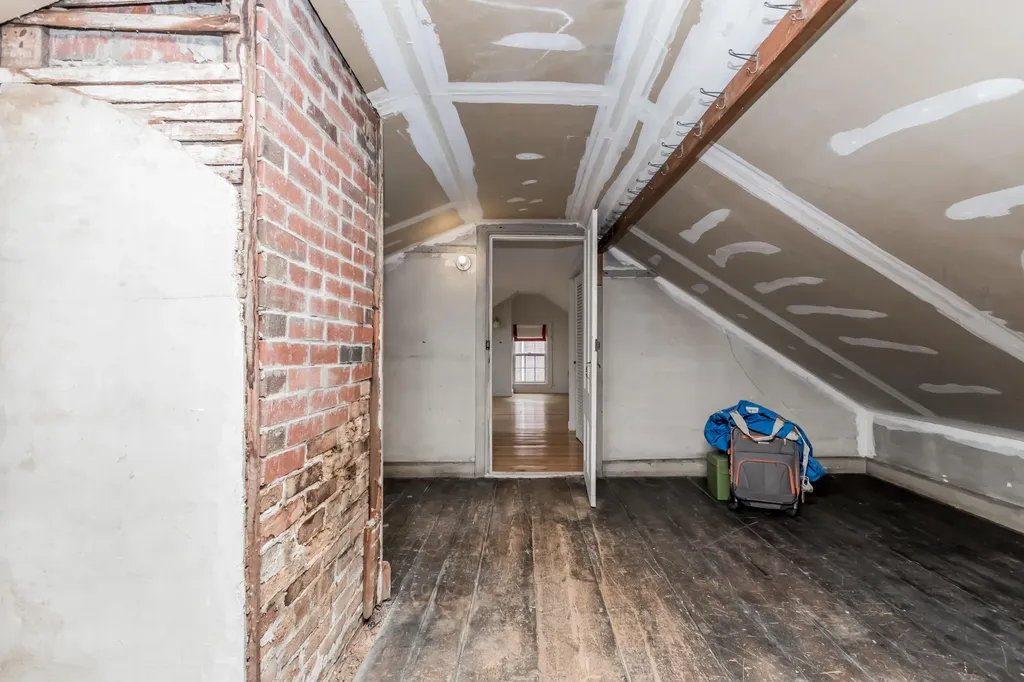 136 Pleasant Street Portland ME 04101