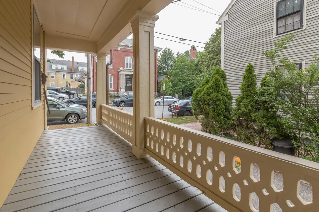 136 Pleasant Street Portland ME 04101