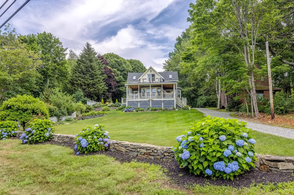 367 Island Avenue Portland ME 04108