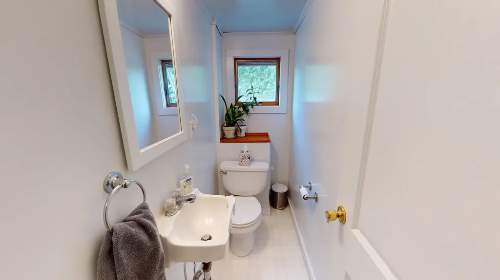 11 Marston Road Gardiner ME 04345