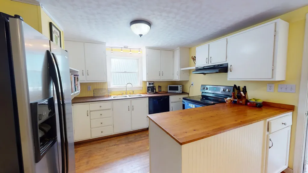 11 Marston Road Gardiner ME 04345