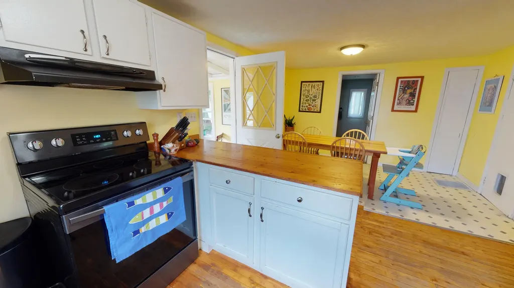11 Marston Road Gardiner ME 04345