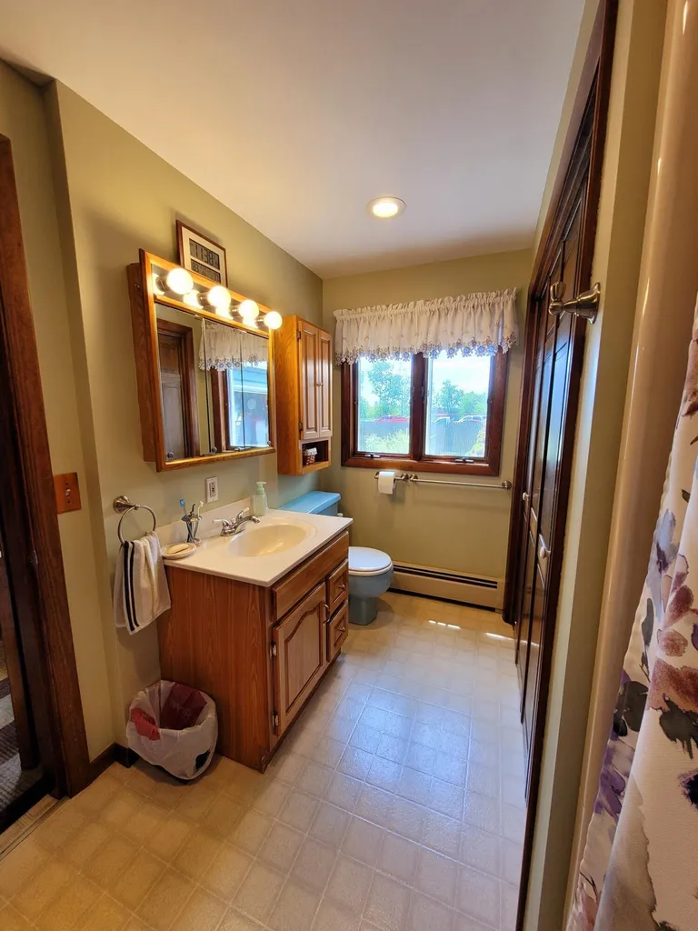 15 Verdun Street Fairfield ME 04937