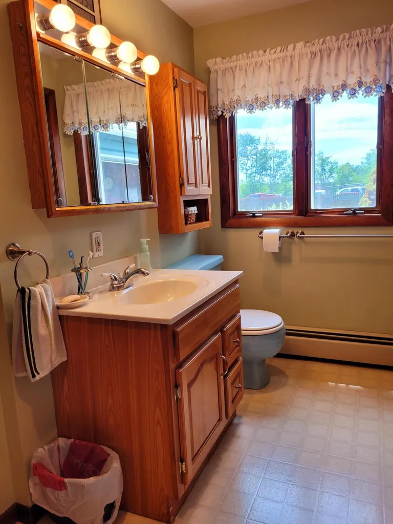 15 Verdun Street Fairfield ME 04937