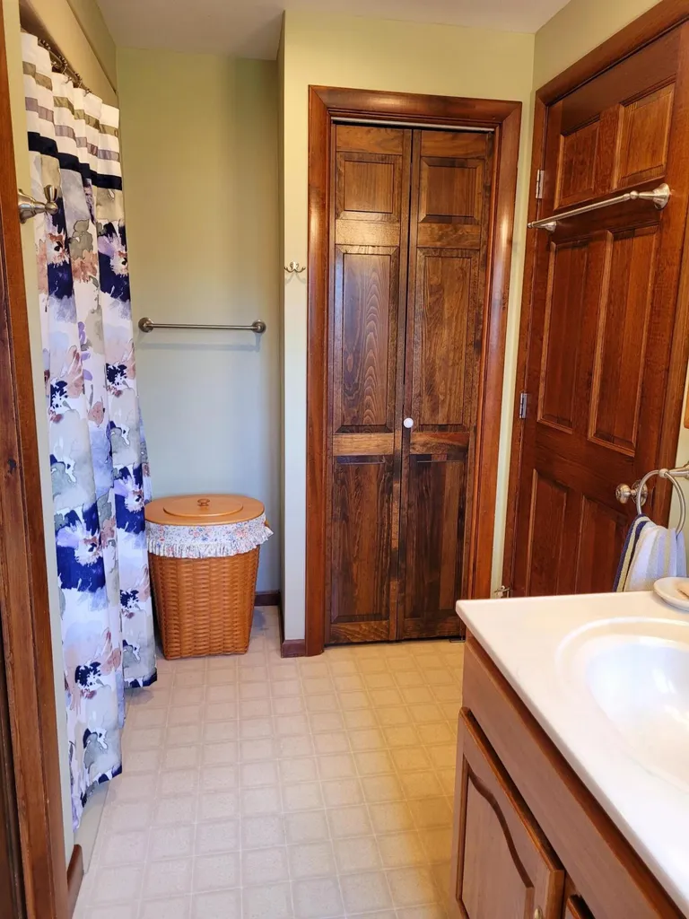 15 Verdun Street Fairfield ME 04937