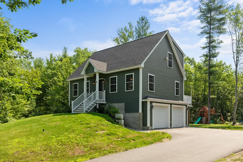 75 Greenbriar Drive Eliot ME 03903