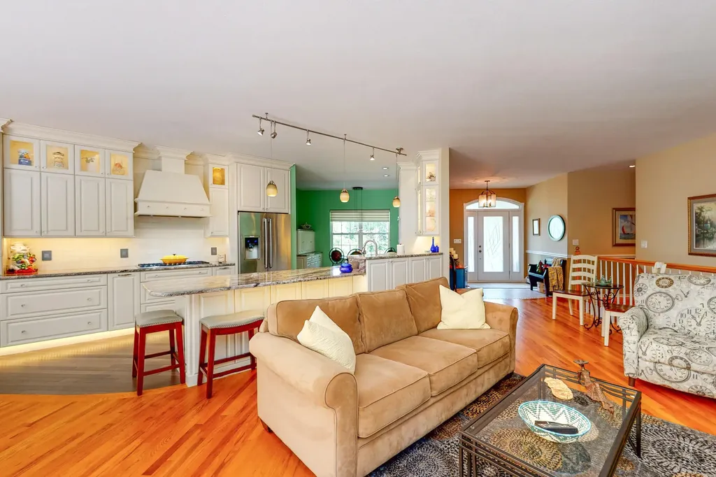 26 Pompeo Drive Gorham ME 04038