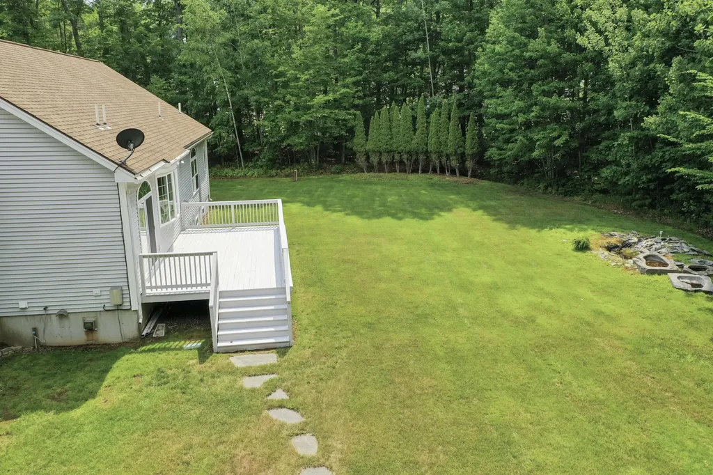 26 Pompeo Drive Gorham ME 04038