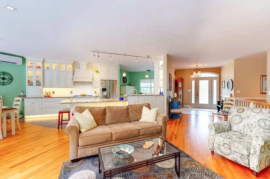 26 Pompeo Drive Gorham ME 04038
