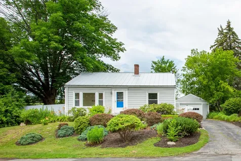 151 Colonial Road Portland ME 04102
