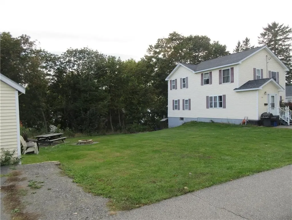 286 Lincoln Street Bangor ME 04401