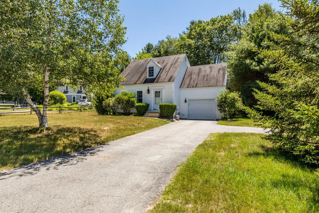 17 Sage Brush Drive Scarborough ME 04074