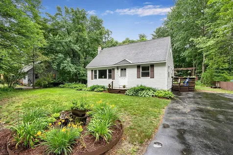 28 Collinwood Circle Windham ME 04062