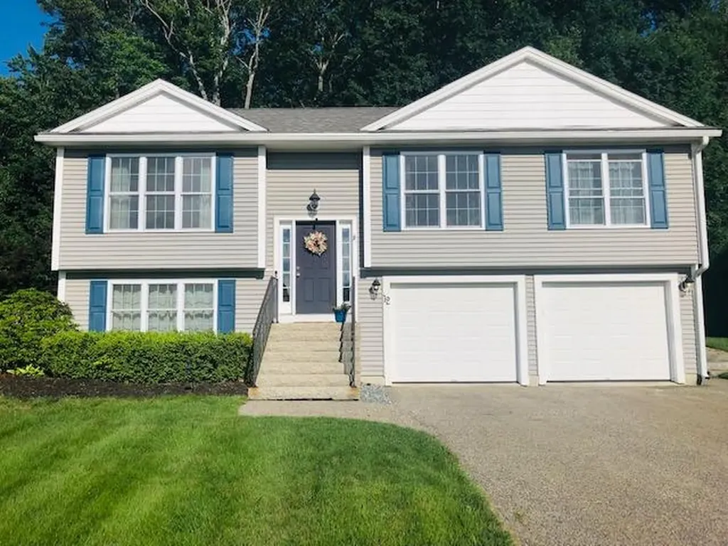 12 Ireland Drive Berwick ME 03901
